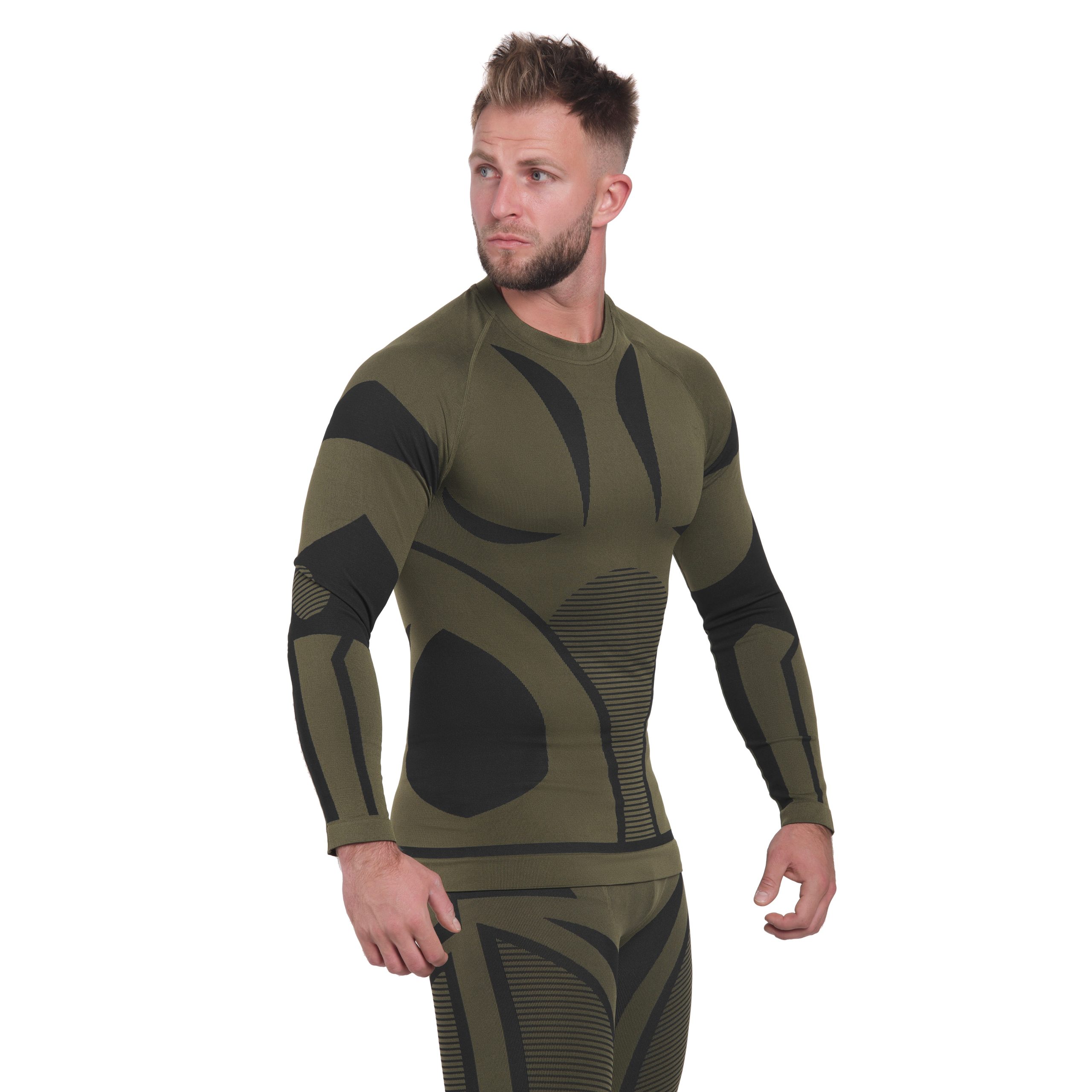 336030_bielizna-termoaktywna-mil-tec-4-way-stretch-performance-olive-widok-model (1)