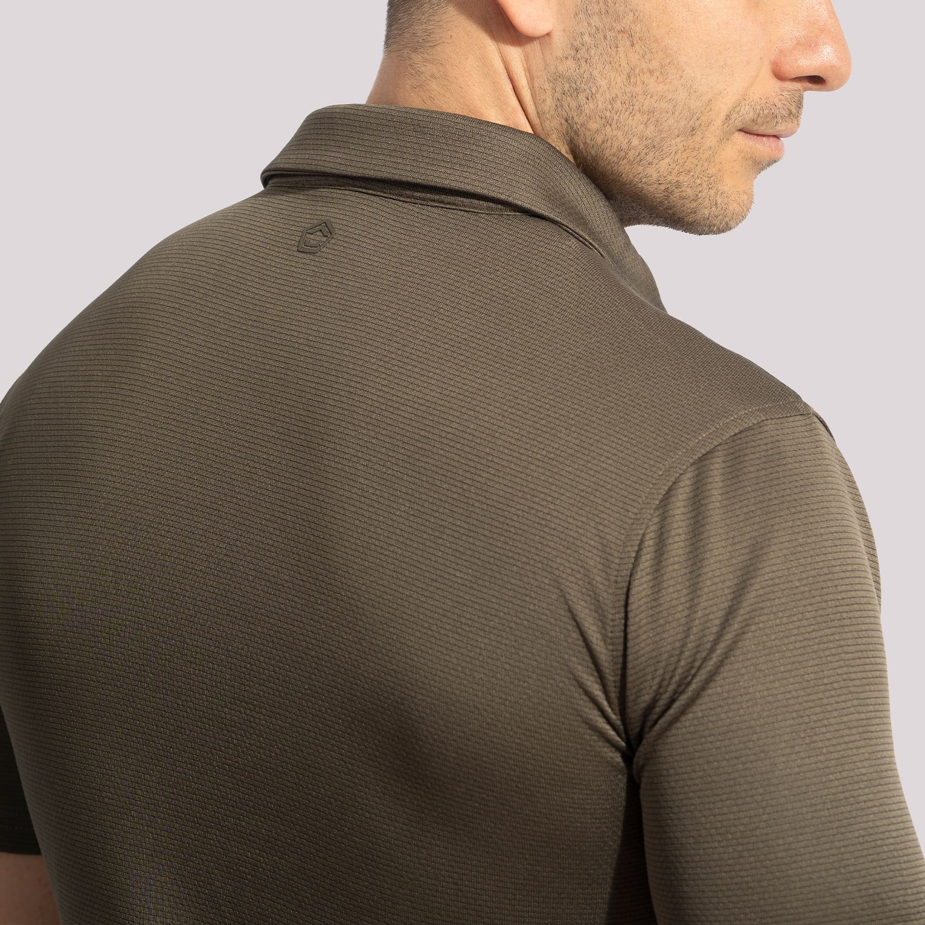 VANQUISH-POLO-SHIRT-DETAIL-02-1800x1800