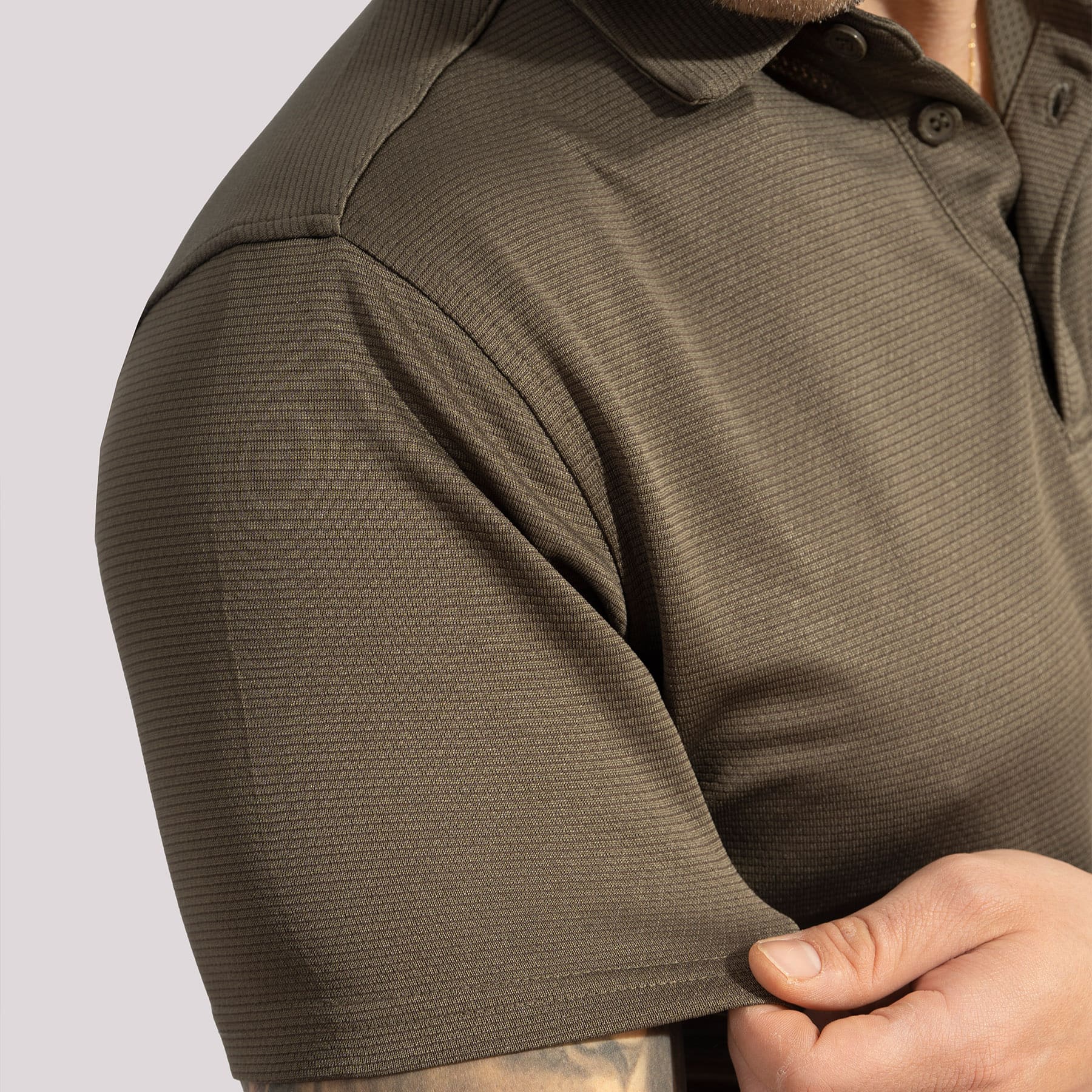 VANQUISH-POLO-SHIRT-DETAIL-05-1800x1800